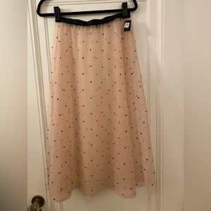 NWT halogen brand pink skirt with black polka dots. Size medium.